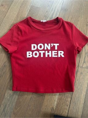 RED GARAGE CROPPED TEE